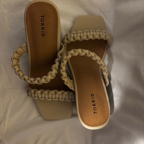 Torrid Braided Block Heel Sandals – Size 10.5 Wide Wide (10.5 WW) – NEW! - Picture 5 of 8